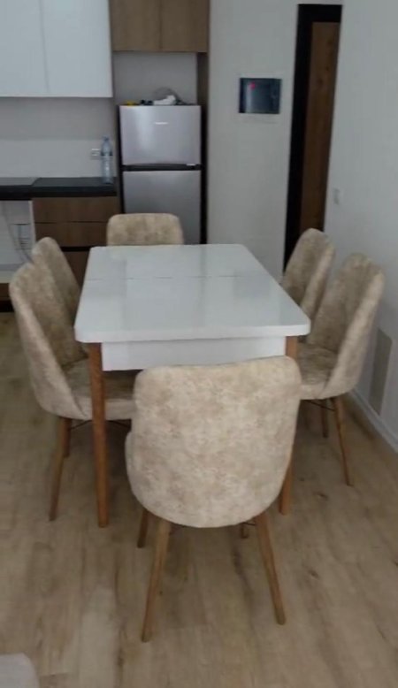 Tirane, jepet me qera apartament 2+1+Ballkon Kati 2, 90 m² 500 € 