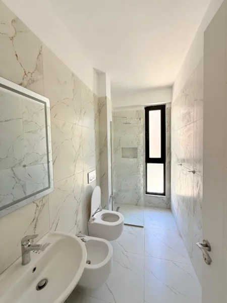 Vlore, shitet 2+1+Aneks+Ballkon , 106 m² (Orikum)