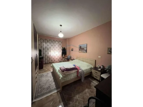 Tirane, shitet apartament Kati 1, 106 m² 205.000 € (KOMUNA E PARISIT)