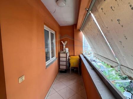 Tirane, jepet me qera apartament 1+1+Ballkon Kati 3, 73 m² 450 € 