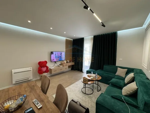 Tirane, shitet apartament Kati 2, 109 m² 245.000 € (Korrekt Construksion , Kodra e Diellit)