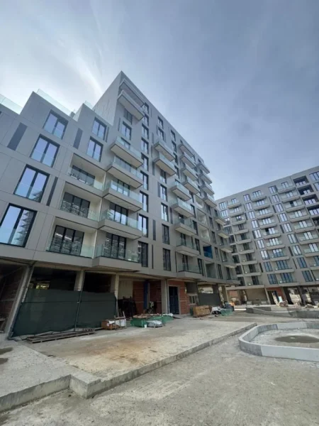 Tirane, shitet apartament 3+1+Aneks+Ballkon Kati 3, 109 m² 200.000 € (KOMPLEKSI GOLDEN GATE)