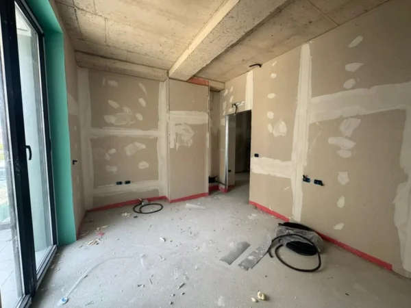 Tirane, shitet apartament 3+1+Aneks+Ballkon Kati 3, 109 m² 200.000 € (KOMPLEKSI GOLDEN GATE)