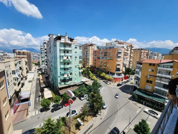 Tirane, shitet apartament Kati 7, 164 m² 330.000 € (KOMUNA E PARISIT)