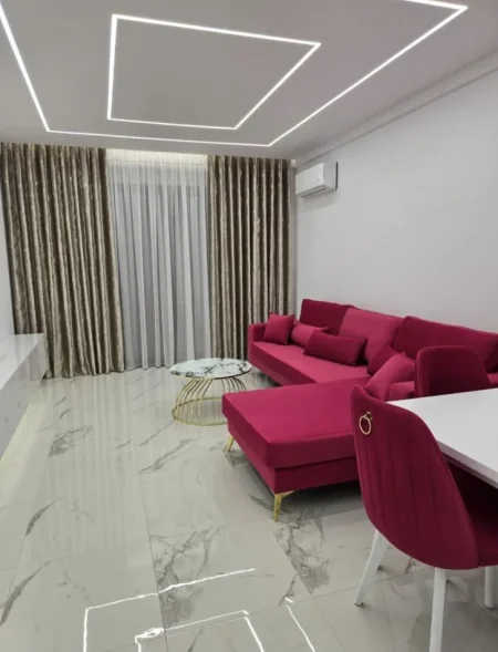 Tirane, jepet me qera apartament 1+1 Kati 5, 650 €