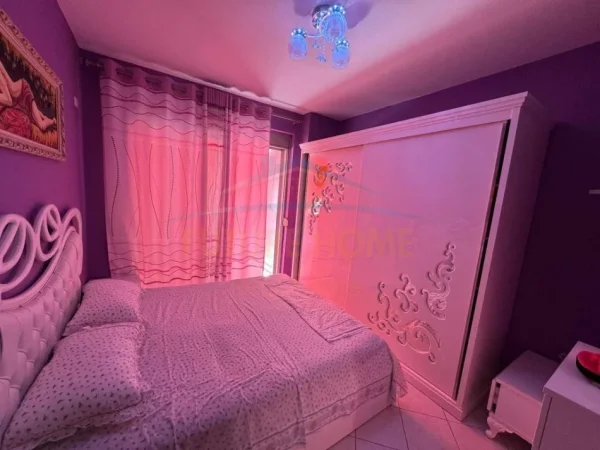 Tirane, shitet apartament 1+1 Kati 5, 83 m² 127.000 € 