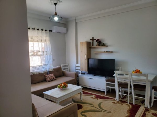 Tirane, shitet apartament Kati 8, 64 m² 95.000 € (YZBERISHT)