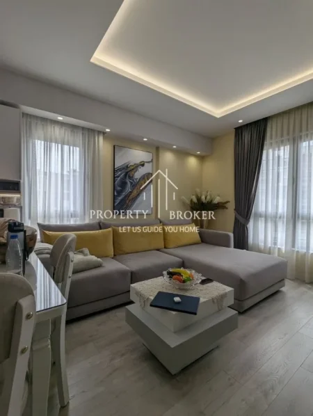 Tirane, jepet me qera apartament 2+1 Kati 5, 90 m² 750 € (Rruga Don Bosko)