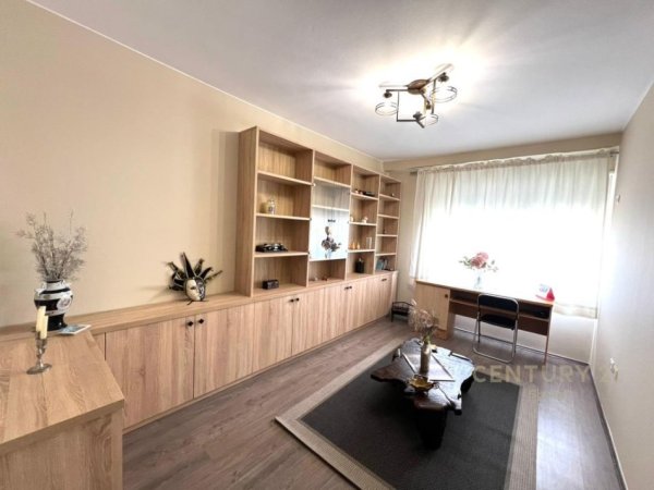 Tirane, jepet me qera apartament 3+1 Kati 4, 136 m² 750 € (Gener 2 , Hipoteka)