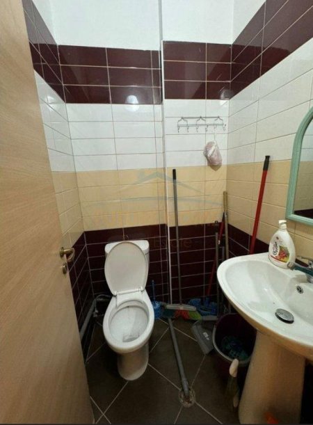 Tirane, jepet me qera dyqan Kati 0, 29 m² 400 € (Rruga e Dibres ngjitur me Komisariatin Nr 4)
