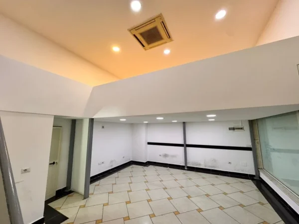Tirane, shitet zyre Kati 1, 36 m² 160.000 € (GALERIA 17 NENTORI)