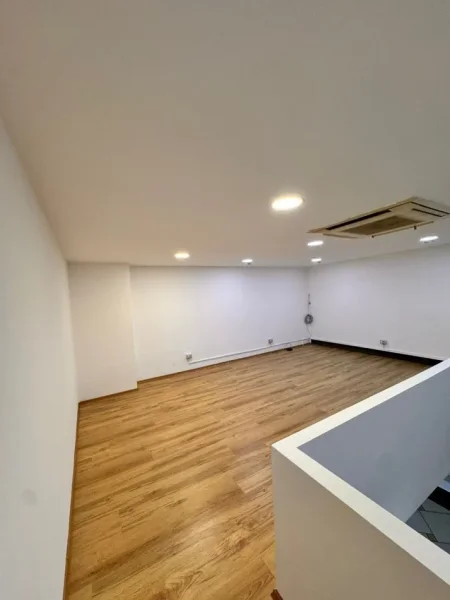 Tirane, shitet zyre Kati 1, 36 m² 160.000 € (GALERIA 17 NENTORI)