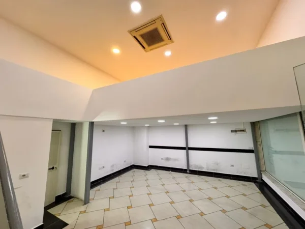 Tirane, shitet zyre Kati 1, 36 m² 160.000 € (GALERIA 17 NENTORI)
