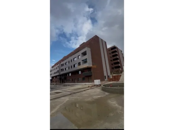 Tirane, shitet apartament Kati 1, 78 m² 114.150 € (RRUGA E ELBASANIT)