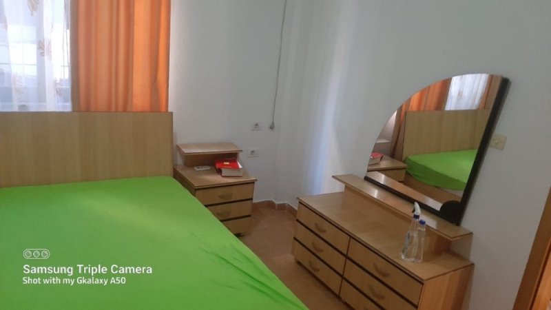 Tirane, jepet me qera apartament 2+1 Kati 2, 100 m² 450 € (5 maj)