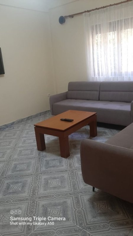 Tirane, jepet me qera apartament 2+1 Kati 2, 100 m² 450 € (5 maj)