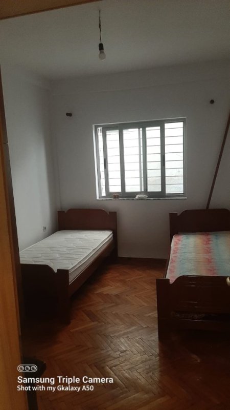 Tirane, jepet me qera apartament 2+1 Kati 2, 100 m² 450 € (5 maj)