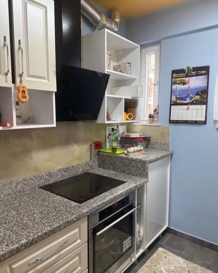 Tirane, shitet apartament 2+1 Kati 4, 95 m² 145.000 € (Xhamia e Arte)