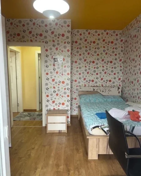 Tirane, shitet apartament 2+1 Kati 4, 95 m² 145.000 € (Xhamia e Arte)