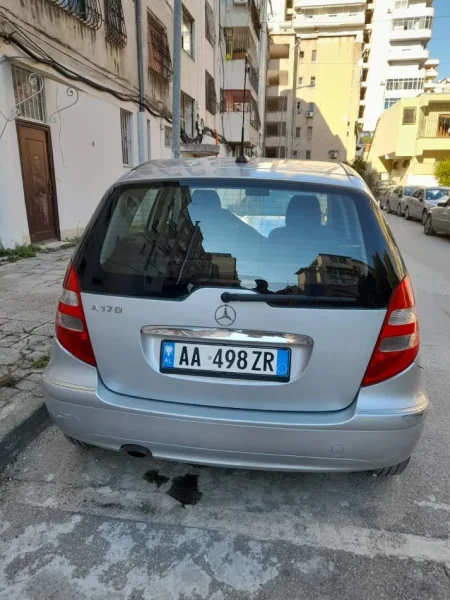 Vlore, shes makine Mercedes Benz A170 Benzin+Gaz, gri metalizato manuale Kondicioner 140 km 2.500 €