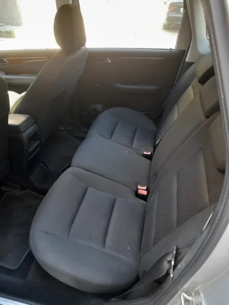 Vlore, shes makine Mercedes Benz A170 Benzin+Gaz, gri metalizato manuale Kondicioner 140 km 2.500 €