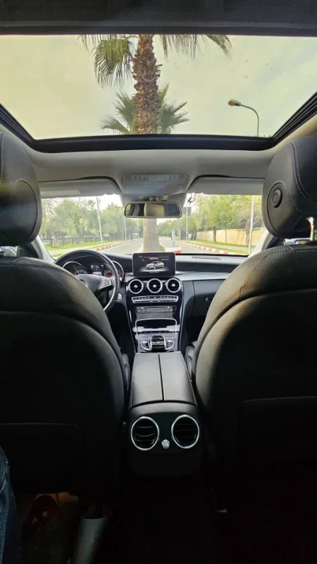 Tirane, shes makine C Class Nafte, gri metalizato automatik Klima 125.000 km 14.900 €