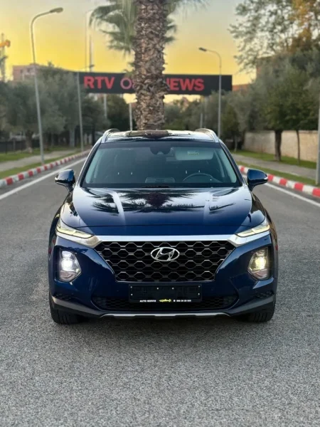 Tirane, shes makine Hyundai Santa Fe Nafte, blu e errët automatik Klima 174.000 km 17.900 €