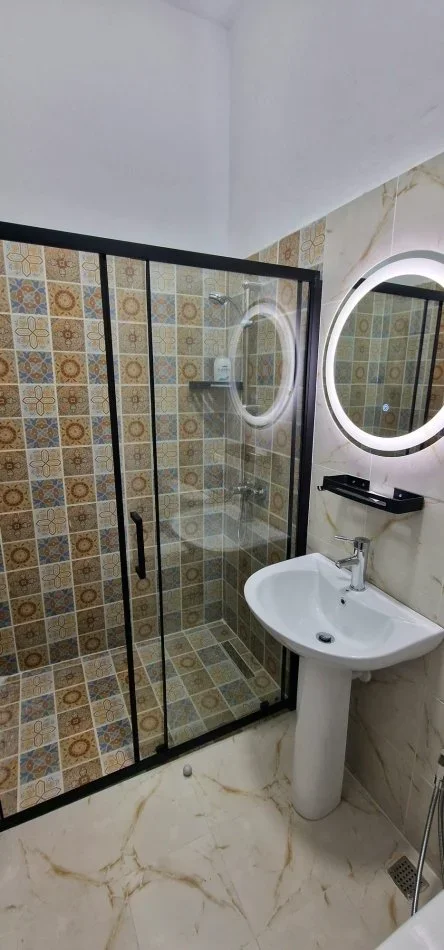 Durres, jepet me qera nga Pronari, pa-komision apartament 1+1 Kati 2, 65 m² 600 € (Rruga Taulantia, 27 Kateshi, Durres)