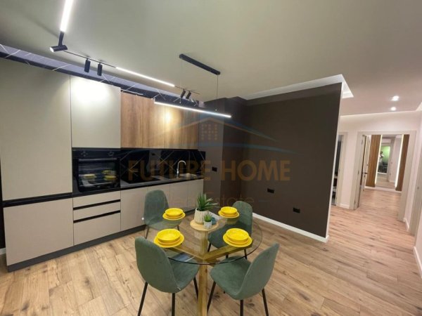 Tirane, jepet me qera apartament 2+1+Ballkon Kati 9, 105 m² 1.400 € (Olympic Residence)