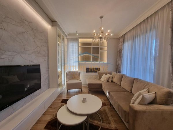 Tirane, jepet me qera apartament 2+1+Ballkon Kati 2, 114 m² 1.500 € (Park Gate)