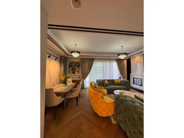 Tirane, shitet apartament 2+1+Ballkon Kati 5, 123 m² 370.000 € (Liqeni i Thate)