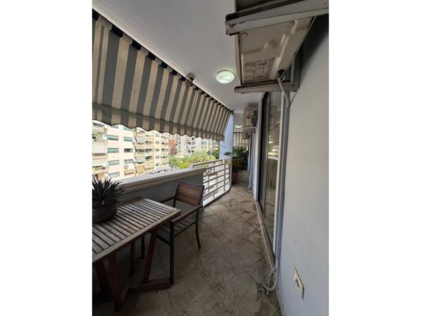 Tirane, shitet apartament 2+1+Ballkon Kati 3, 160 m² 650.000 € (Air Albania)