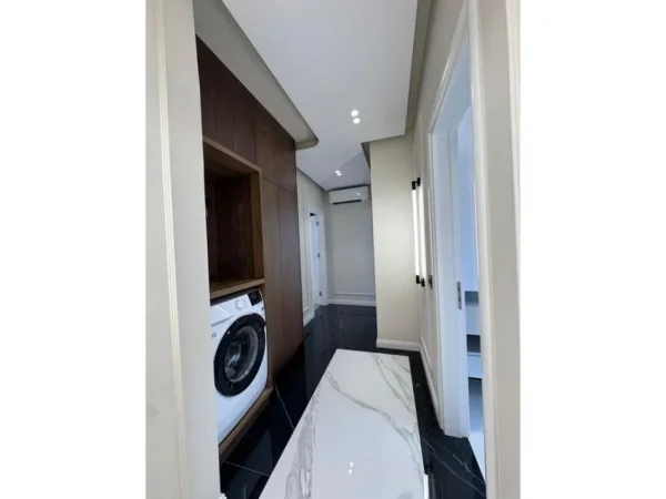 Tirane, shitet apartament 3+1+Aneks+Ballkon Kati 5, 167 m² 420.000 € (BULEVARDI I RI REZIDENCA AVID)