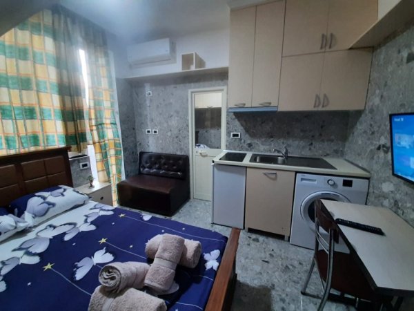 Tirane, jepet me qera garsonier 1+1 Kati 2, 33 m² (Rruga guri I madhi)