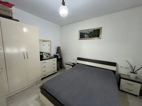 Tirane, shitet apartament 2+1+Ballkon , 91 m² 172.500 € (Pran Hipotekes)