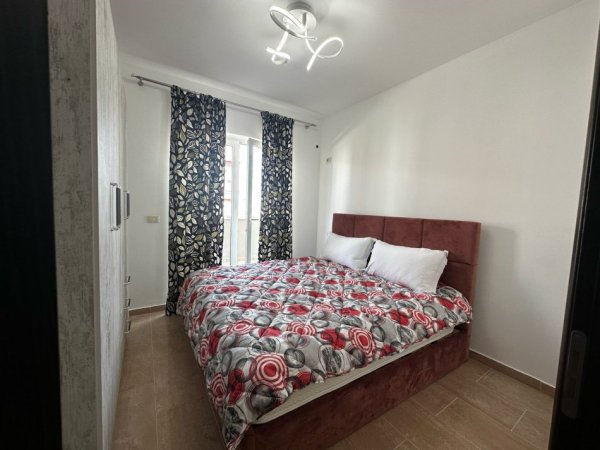 Tirane, shitet apartament 2+1+Ballkon Kati 6, 81 m² 189.000 € (Kompleksi . Kolombo)