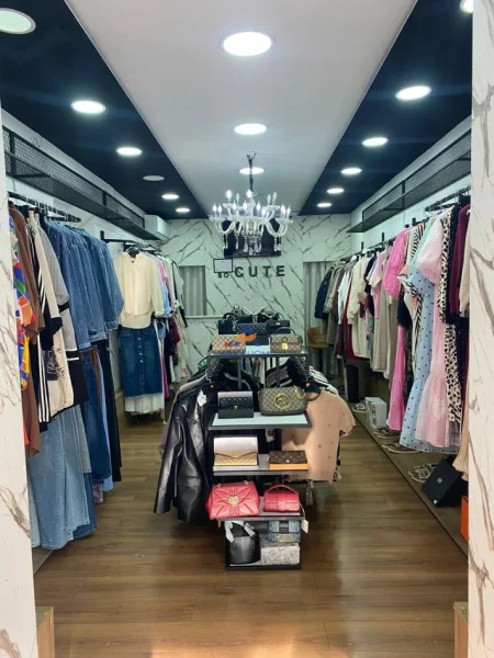 Tirane, shitet dyqan Kati 0, 40 m² 30.000 € (vasil shanto)