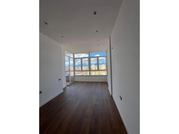 Tirane, shitet apartament Kati 7, 64 m² 95.000 € (ASTIR)