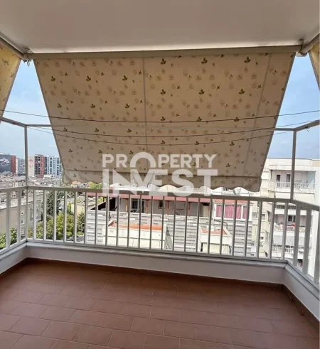 Tirane, shitet apartament 1+1+Ballkon Kati 6, 70 m² 145.000 € (Xhamllik)