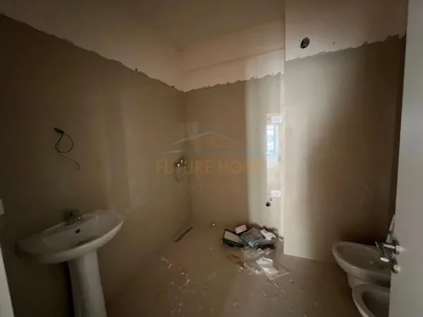 Tirane, shitet Kati 7, 114 m² 159.740 € (UNAZA E RE)