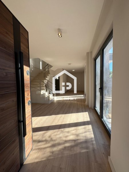 SHITET : SUPER VILE 2 KT / ZONA : GOLEM/ RRUGA VIENA