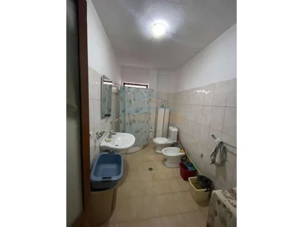 Tirane, shitet apartament Kati 1, 106 m² 170.000 € (KOMUNA E PARISIT)