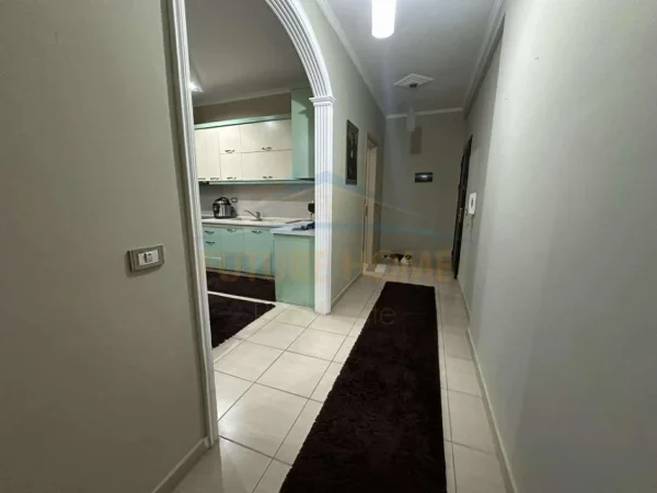 Tirane, shitet apartament Kati 8, 91 m² 135.000 € (YZBERISHT)