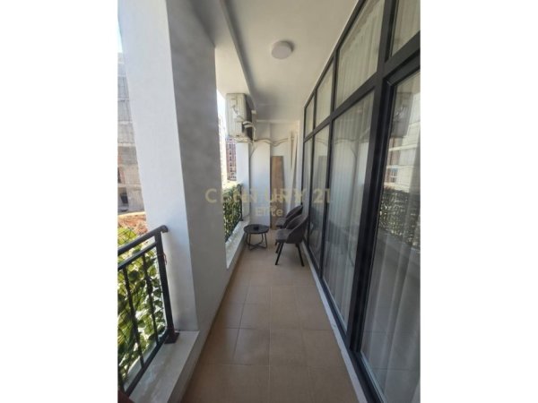 Tirane, jepet me qera apartament 1+1 Kati 2, 74 m² 650 € (ish Stacioni i Trenit)