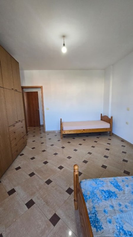 Tirane, jepet me qera apartament 2+1+Aneks Kati 2, 120 m²
