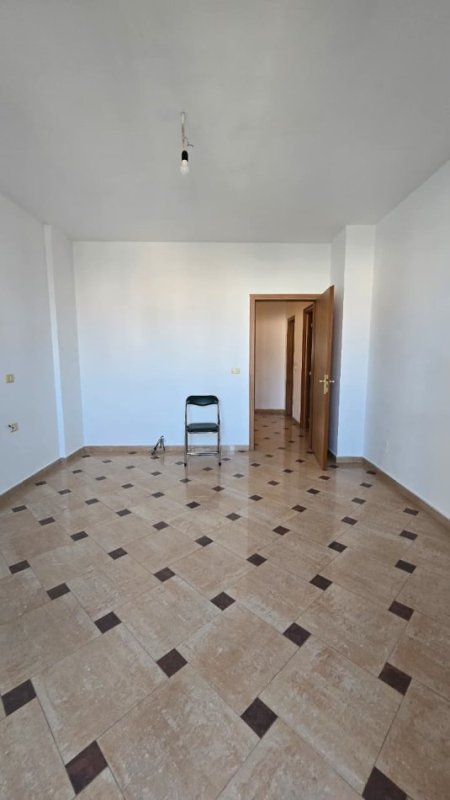 Tirane, jepet me qera apartament 2+1+Aneks Kati 2, 120 m²