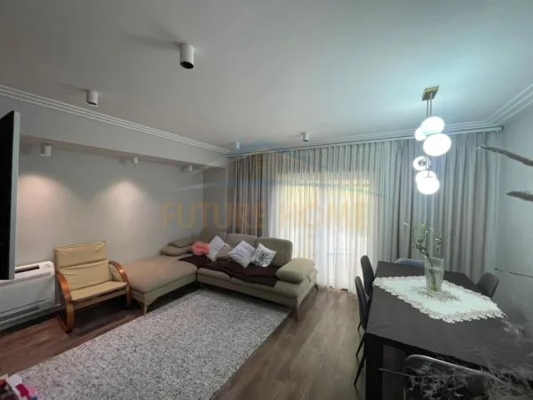 Tirane, shitet apartament Kati 4, 109 m² 240.000 € (21 DHJETORI)