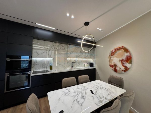 Tirane, shitet apartament Kati 5, 100 m² 320.000 € (KODRA E DIELLIT)