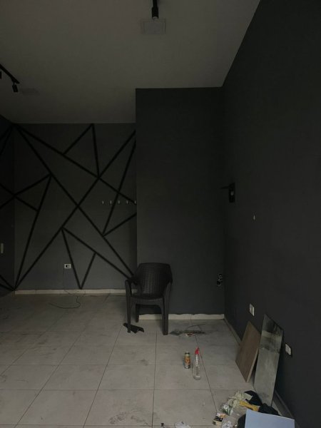Jepet me Qera Ambjent Biznesi Vije e dyte, Rruga Myslym Shyri,  Kati 0, 18 m² 500 €URO