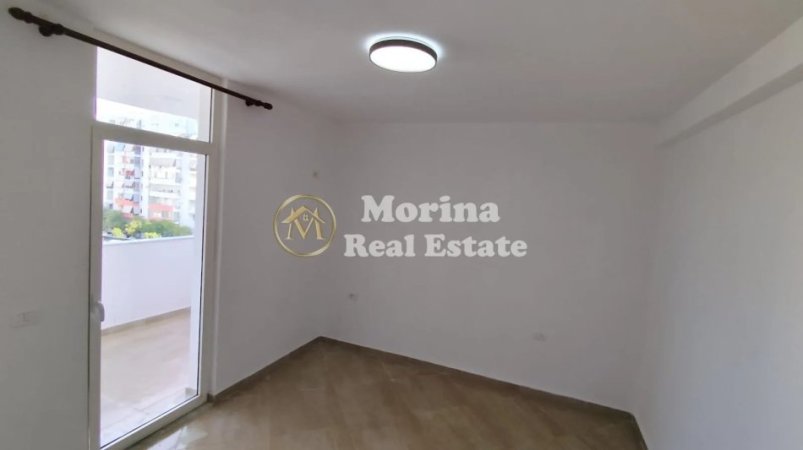 Tirane, jepet me qera apartament 2+1+Ballkon Kati 4, 96 m² 450 € (Rruga Besim Alla, Yzberisht)